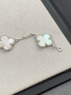 [Twinkle jewelry]New CLOVER WHITE PEARL MOP 5 MOTIF BRACELET COLLECTION