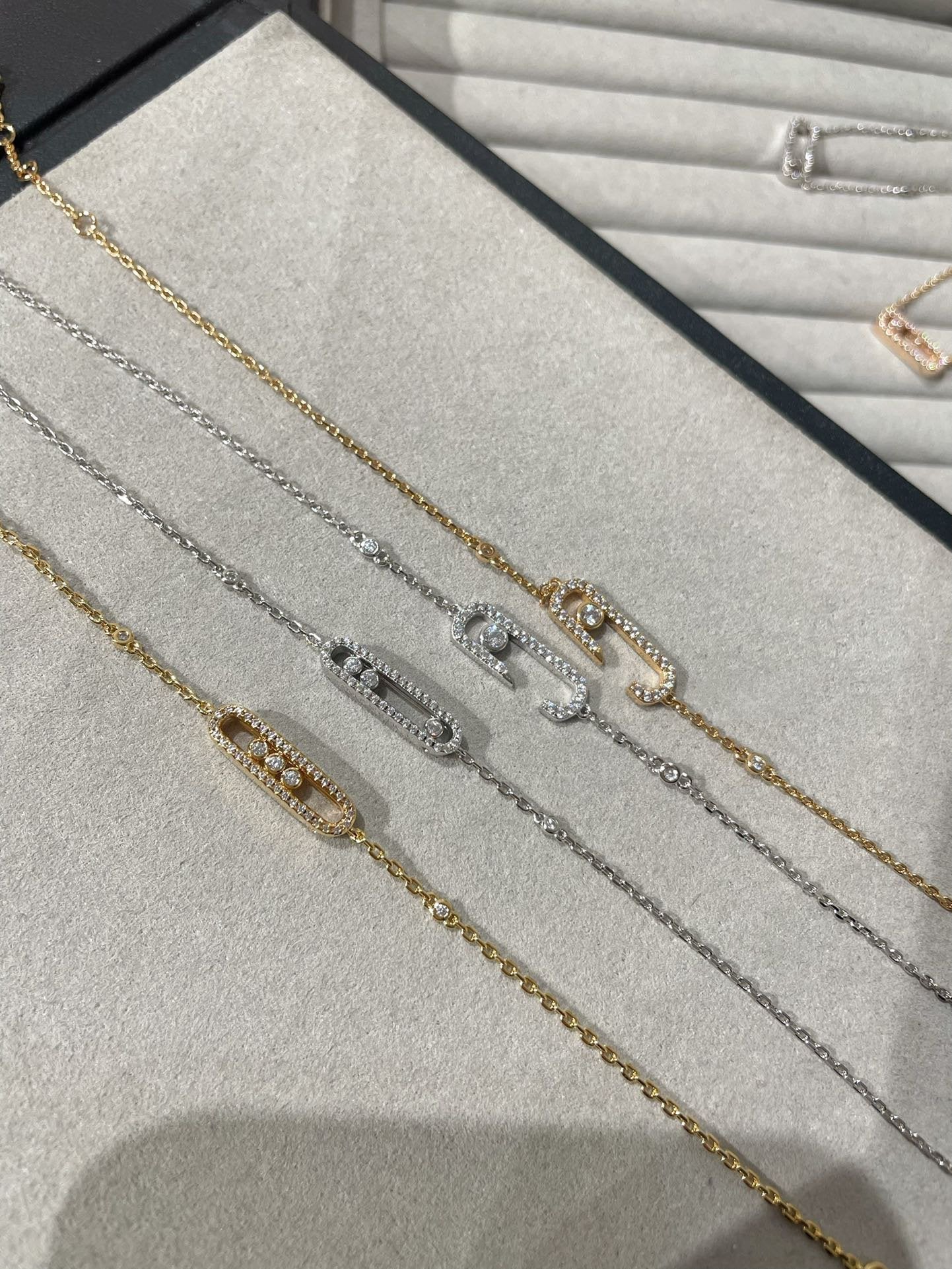 [Twinkle jewelrys]BABY MOVE DIAMOND BRACELET