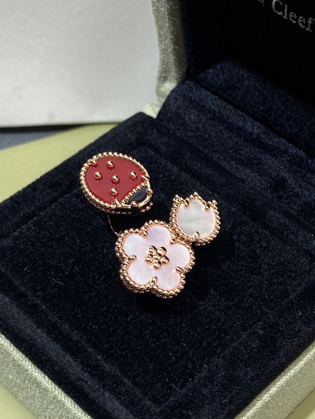 ¡®Twinkle jewelry¡¯LUCKY 3 MOTIF ROSE GOLD RING
