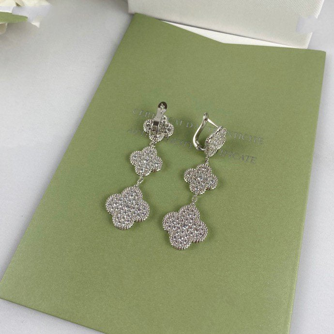 ¡®Twinkle jewelry¡¯CLOVER 3 MOTIF DIAMOND SILVER DROP EARRINGS