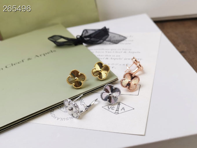 ¡®Twinkle jewelry¡¯CLOVER MEDIUM STUD EARRINGS