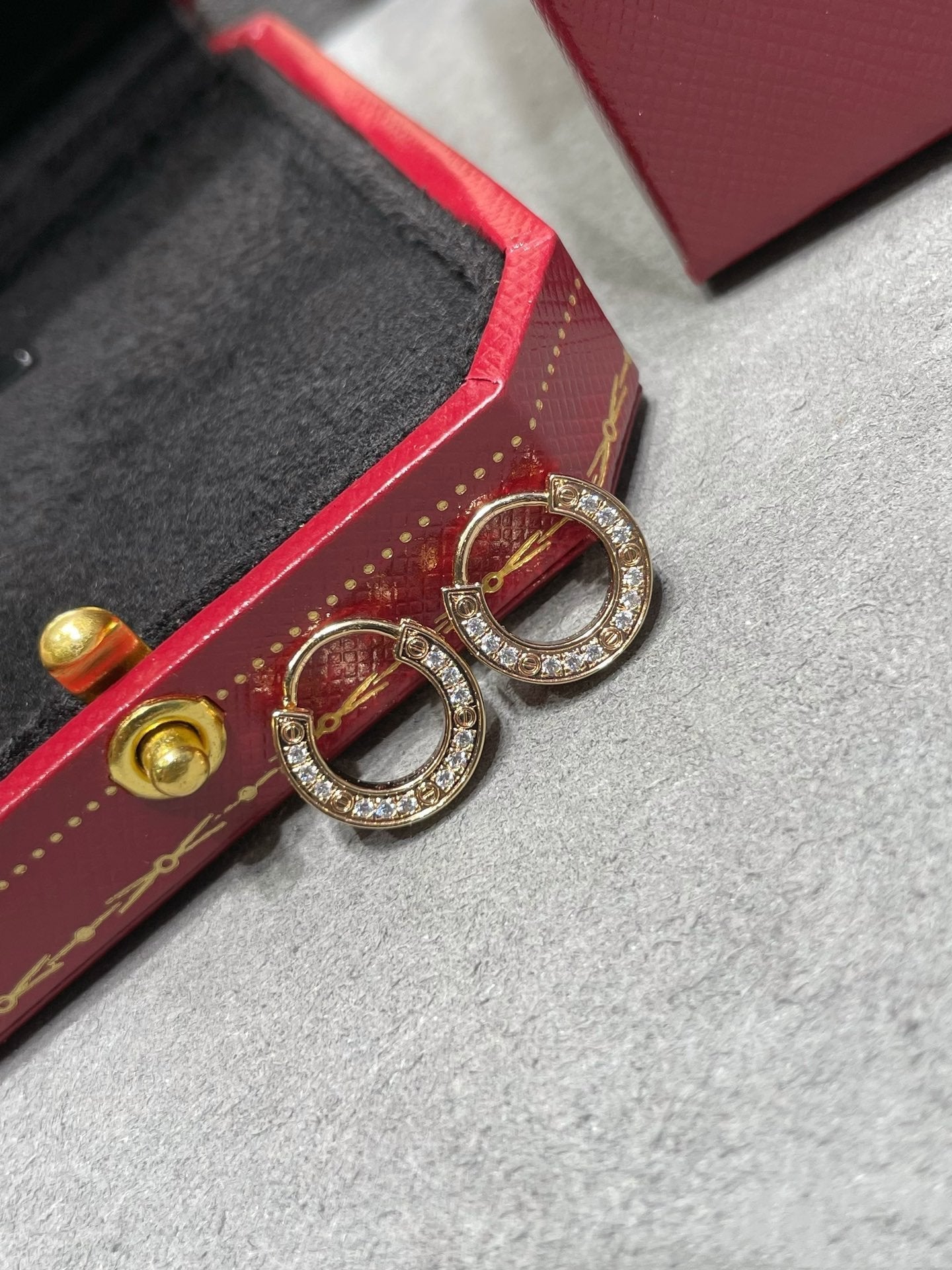 ¡®Twinkle jewelry¡¯LOVE DIAMOND EARRINGS