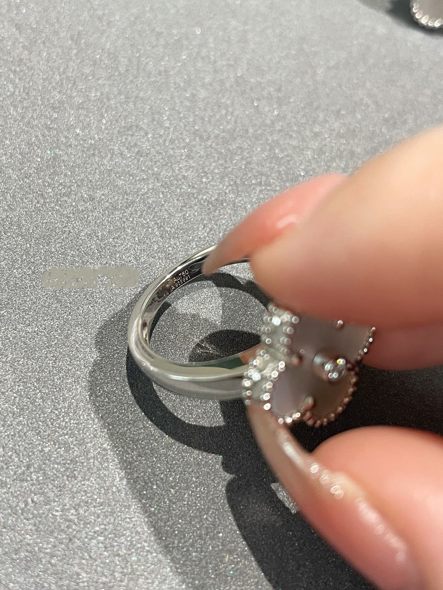 ¡®Twinkle jewelry¡¯CLOVER SILVER MOP DIAMOND RING