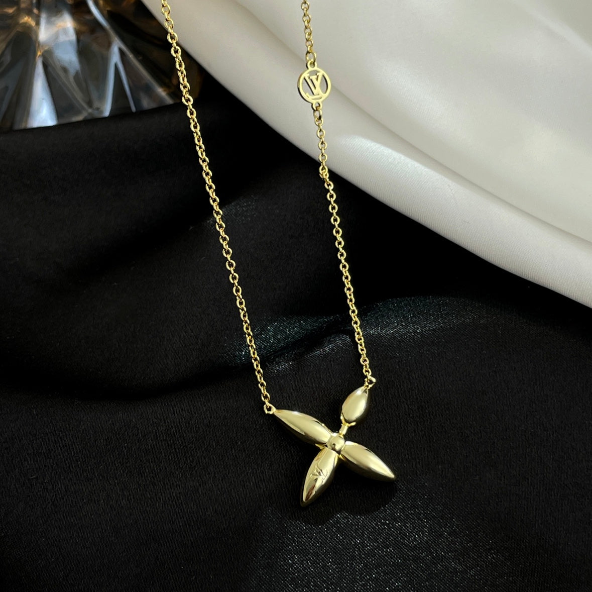 ¡®Twinkle jewelry¡¯LOUISETTE GOLD NECKLACE