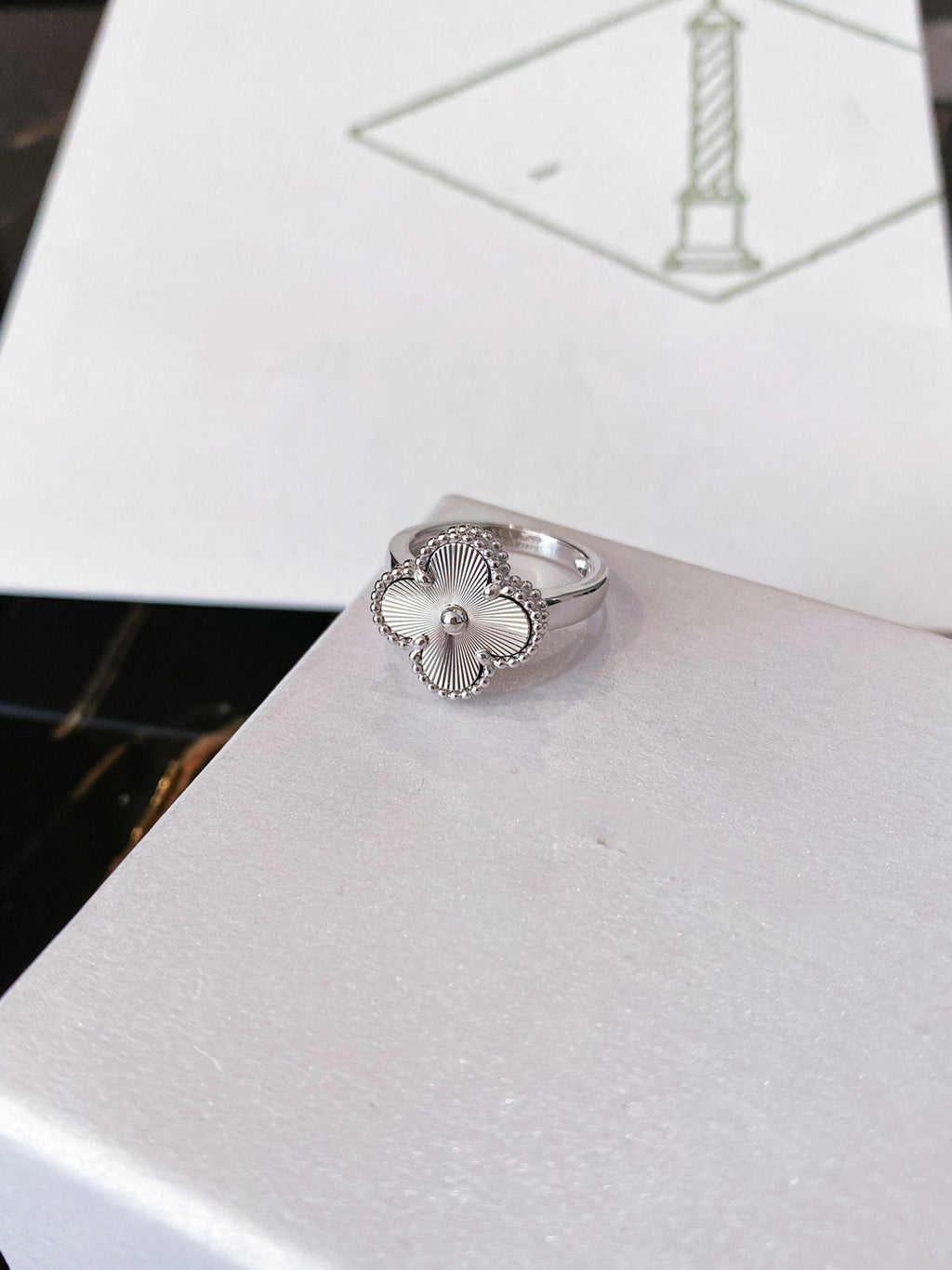 ¡®Twinkle jewelry¡¯CLOVER SILVER RING