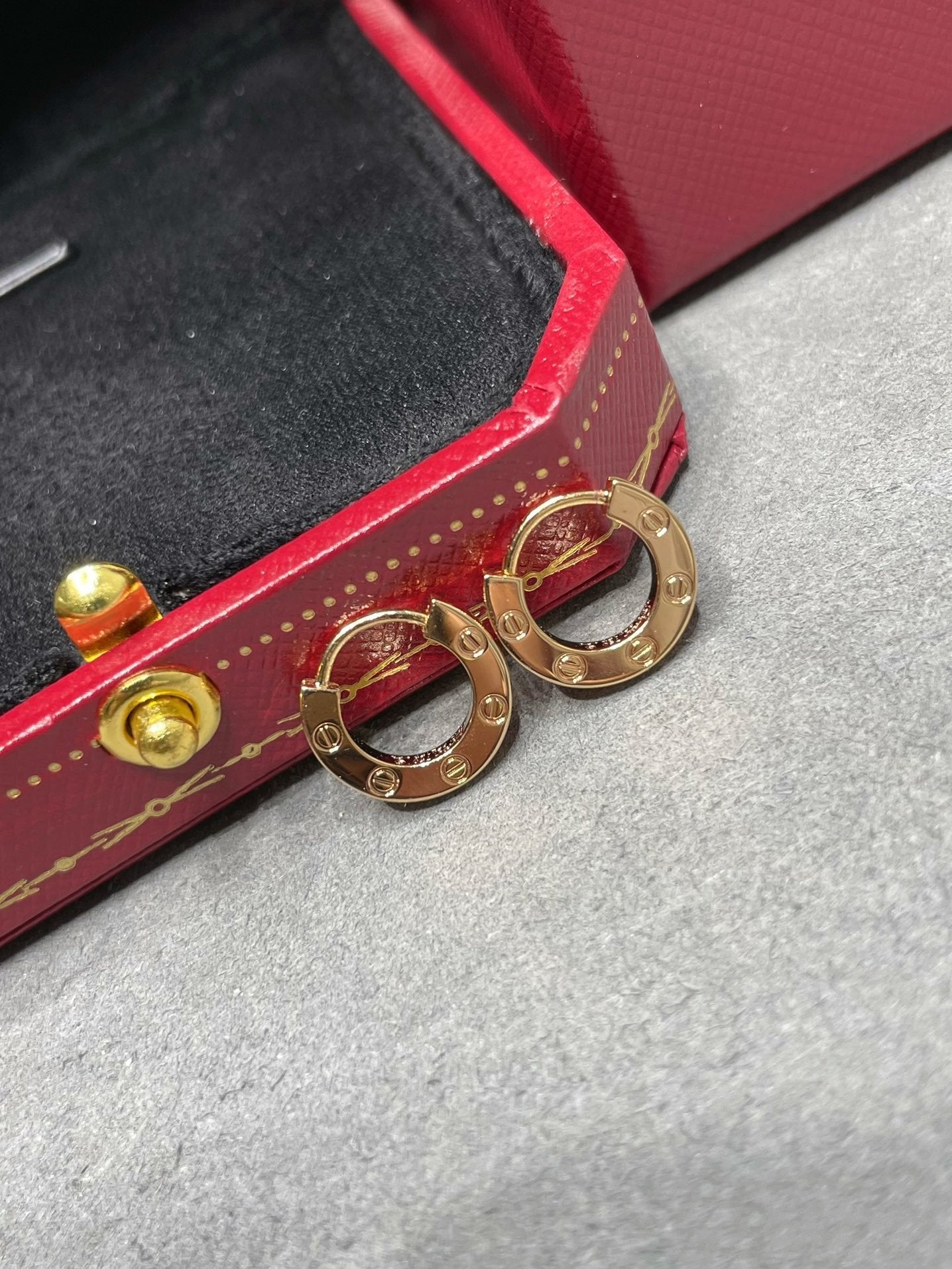 ¡®Twinkle jewelry¡¯LOVE MINI EARRINGS