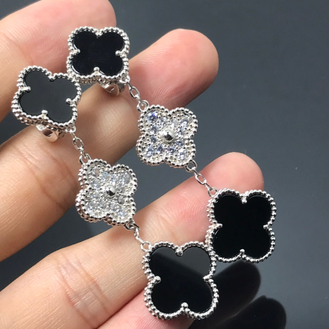 ¡®Twinkle jewelry¡¯CLOVER 3 MOTIF DIAMOND ONYX SILVER EARRINGS