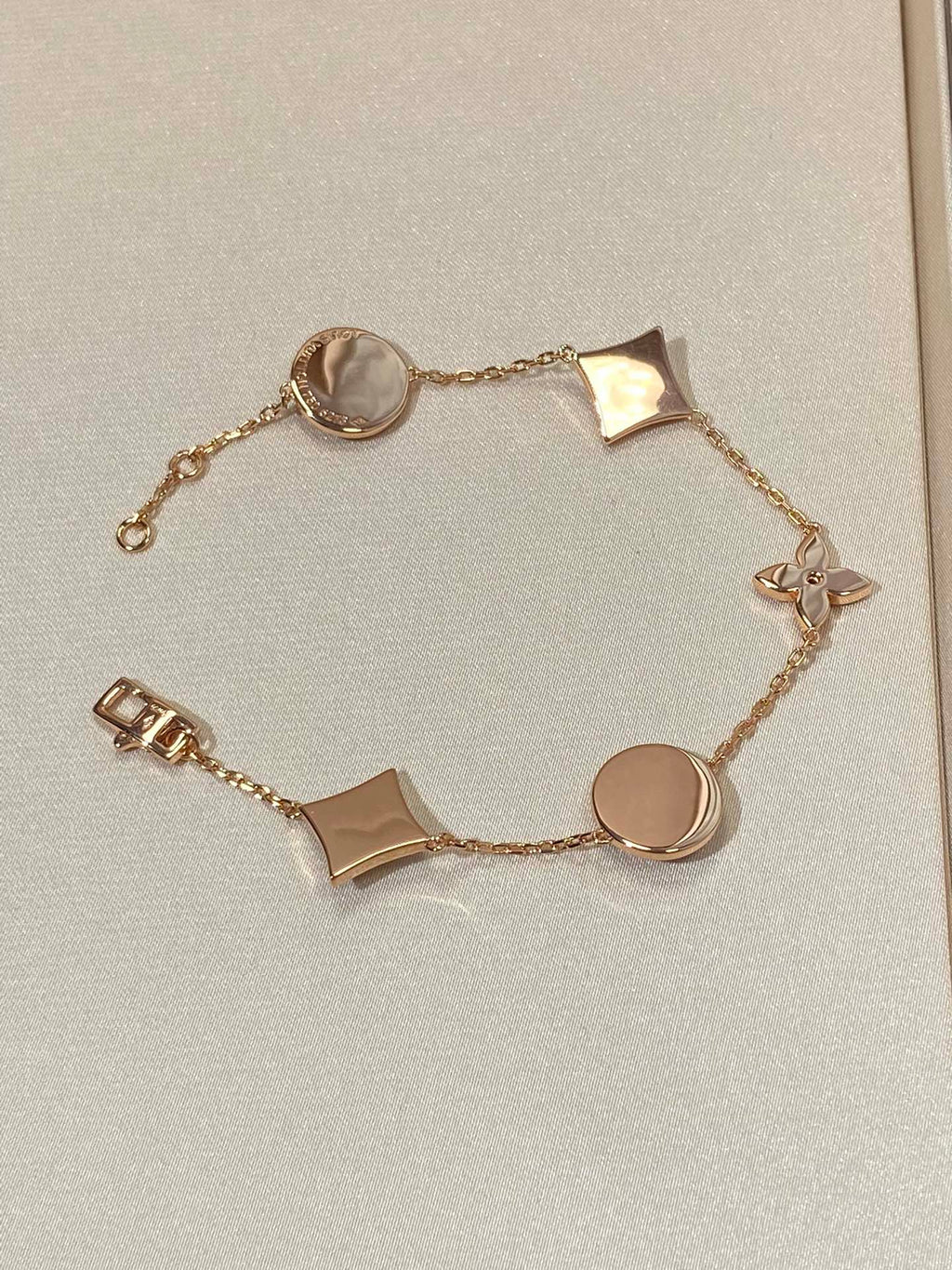 ¡®Twinkle jewelry¡¯STAR AND SUN 5 MOTIF MOP PINK GOLD BRACELET