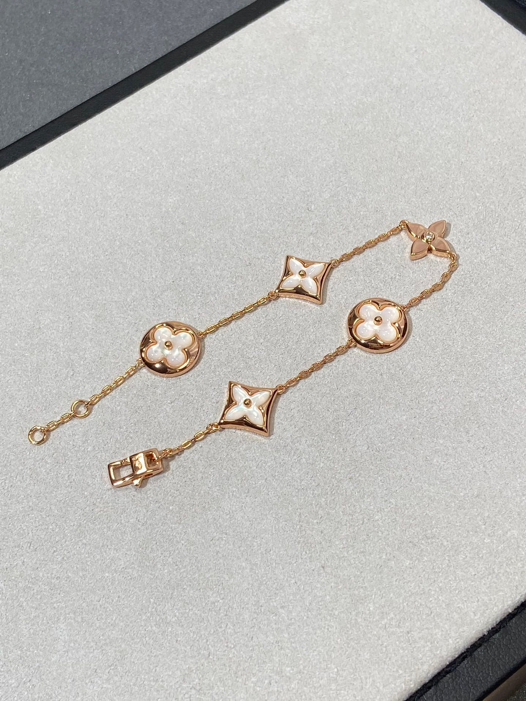 ¡®Twinkle jewelry¡¯STAR AND SUN 5 MOTIF MOP PINK GOLD BRACELET