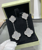 ¡®Twinkle jewelry¡¯CLOVER 2 MOTIFS DIAMOND PAVED SILVER EARRINGS
