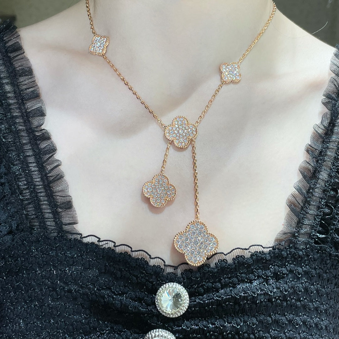 ¡®Twinkle jewelry¡¯CLOVER 6 MOTIF DIAMOND PAVED NECKLACE