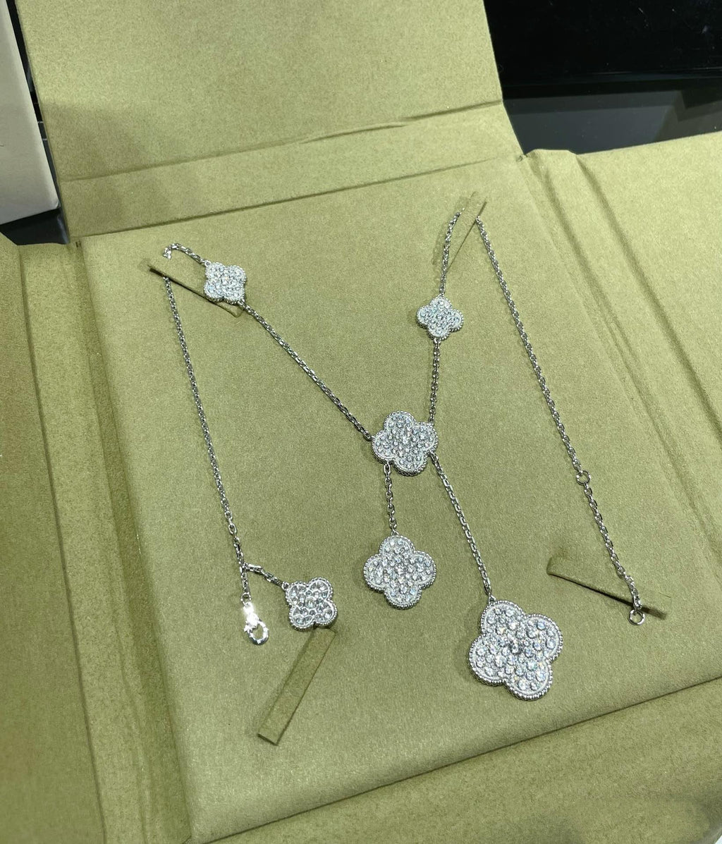 ¡®Twinkle jewelry¡¯CLOVER 6 MOTIF DIAMOND PAVED NECKLACE