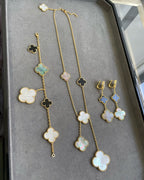 ¡®Twinkle jewelry¡¯CLOVER 3 MOTIF MOP ONYX DARK MOP PINK GOLD EARRINGS