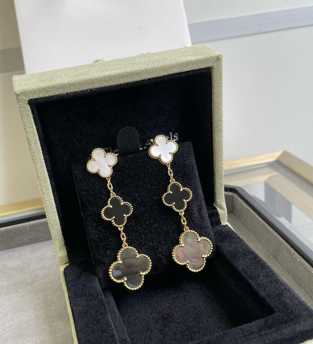 ¡®Twinkle jewelry¡¯CLOVER 3 MOTIF MOP ONYX DARK MOP PINK GOLD EARRINGS