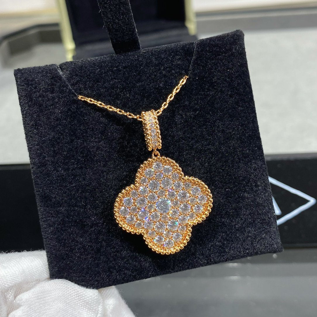 ¡®Twinkle jewelry¡¯CLOVER 25MM LARGE PEDANT DIAMOND PAVED LONG NECKLACE