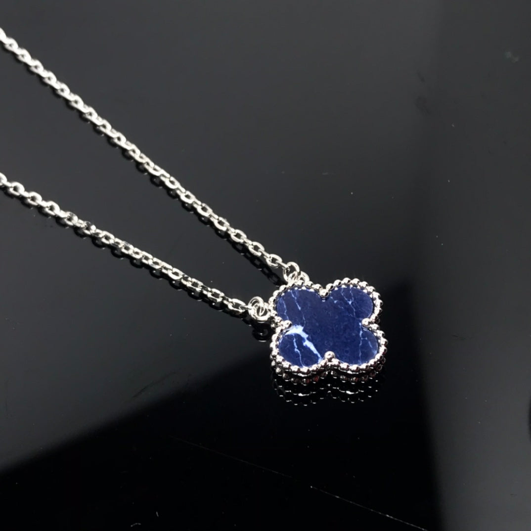 ¡®Twinkle jewelry¡¯CLOVER PIETERSITE SILVER LONG NECKLACE