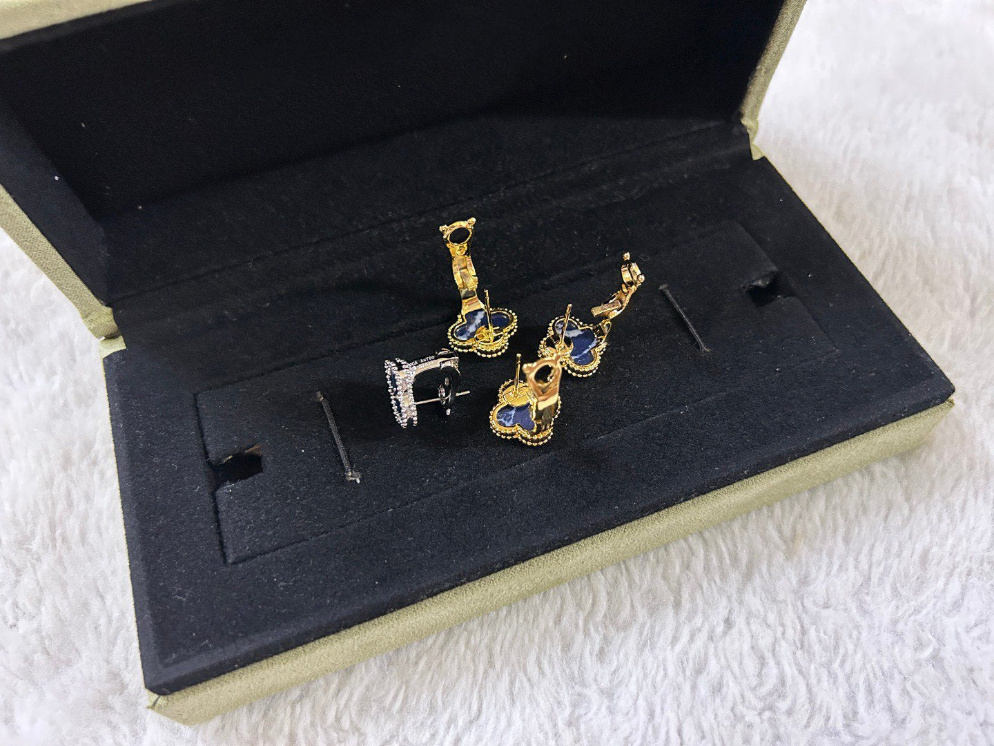 ¡®Twinkle jewelry¡¯CLOVER PIETERSITE MEDIUM STUD EARRINGS