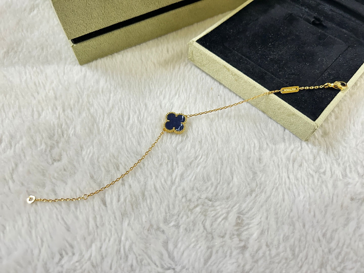¡®Twinkle jewelry¡¯CLOVER 1 MOTIF PIETERSITE BRACELET