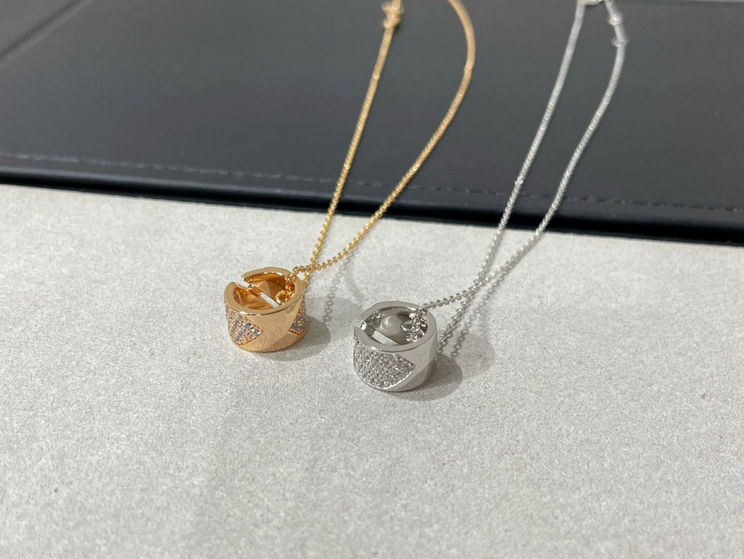 ¡®Twinkle jewelry¡¯LIENS EVIDENCE DIAMOND PAVED NECKLACE