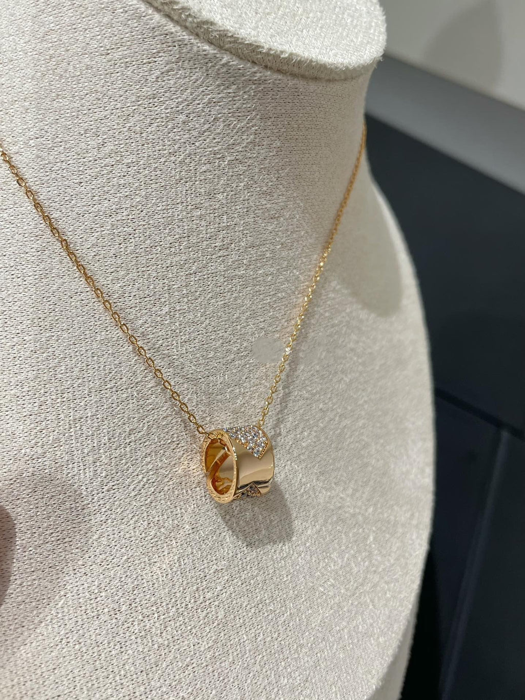 ¡®Twinkle jewelry¡¯LIENS EVIDENCE DIAMOND PAVED NECKLACE