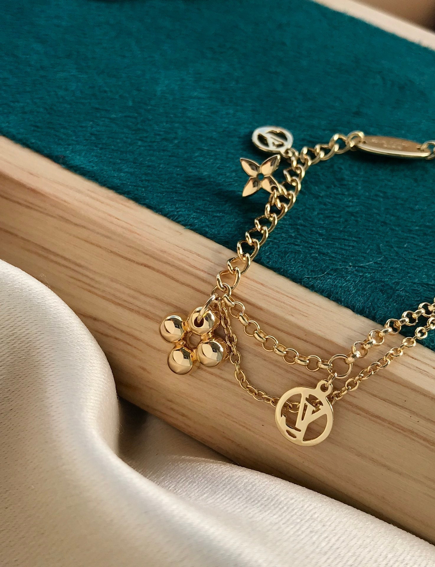 ¡®Twinkle jewelry¡¯BLOOMING PINK GOLD MOP BRACELET