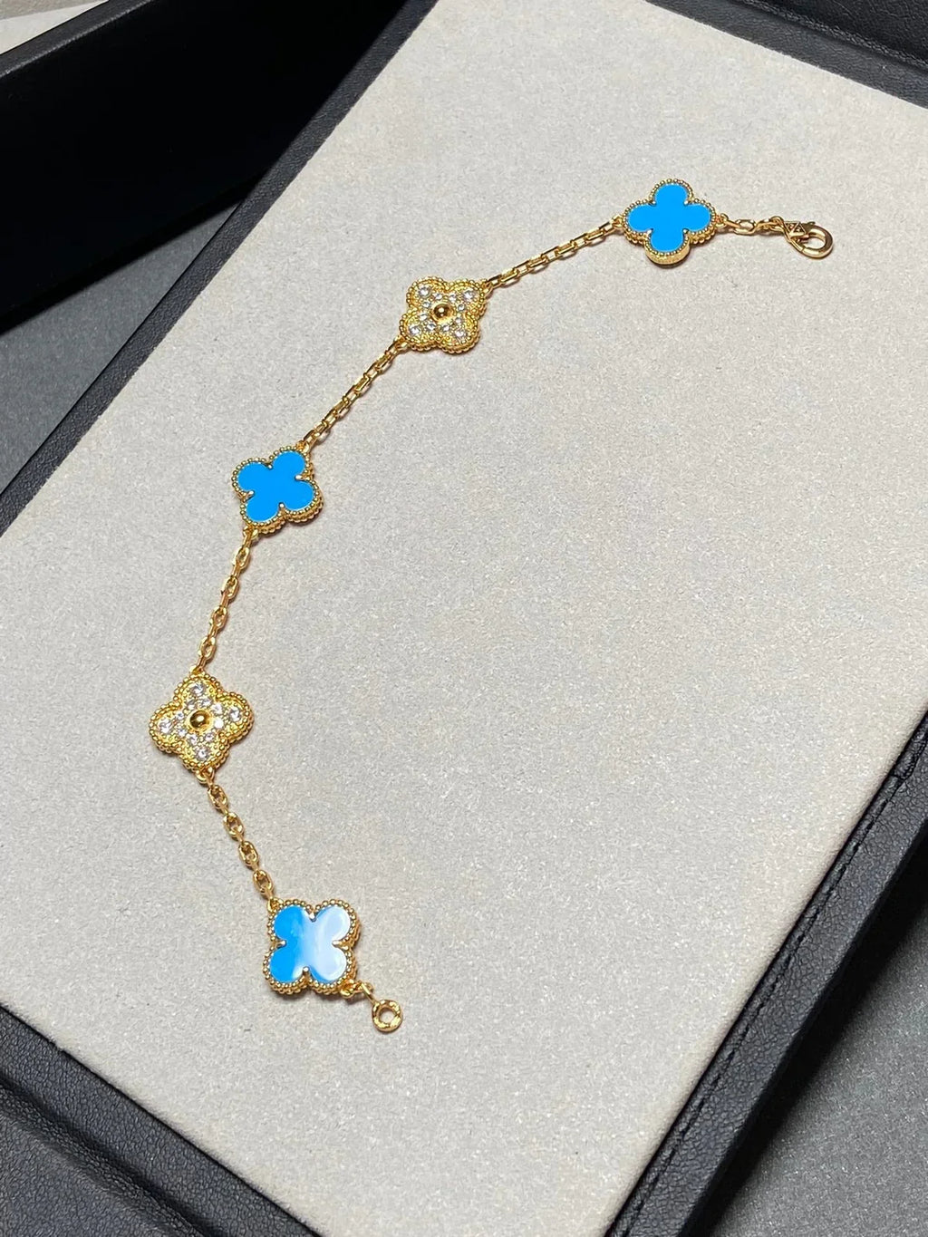 [Twinkle jewelry]New CLOVER 5 MOTIF BLUE AGATE BRACELET COLLECTION