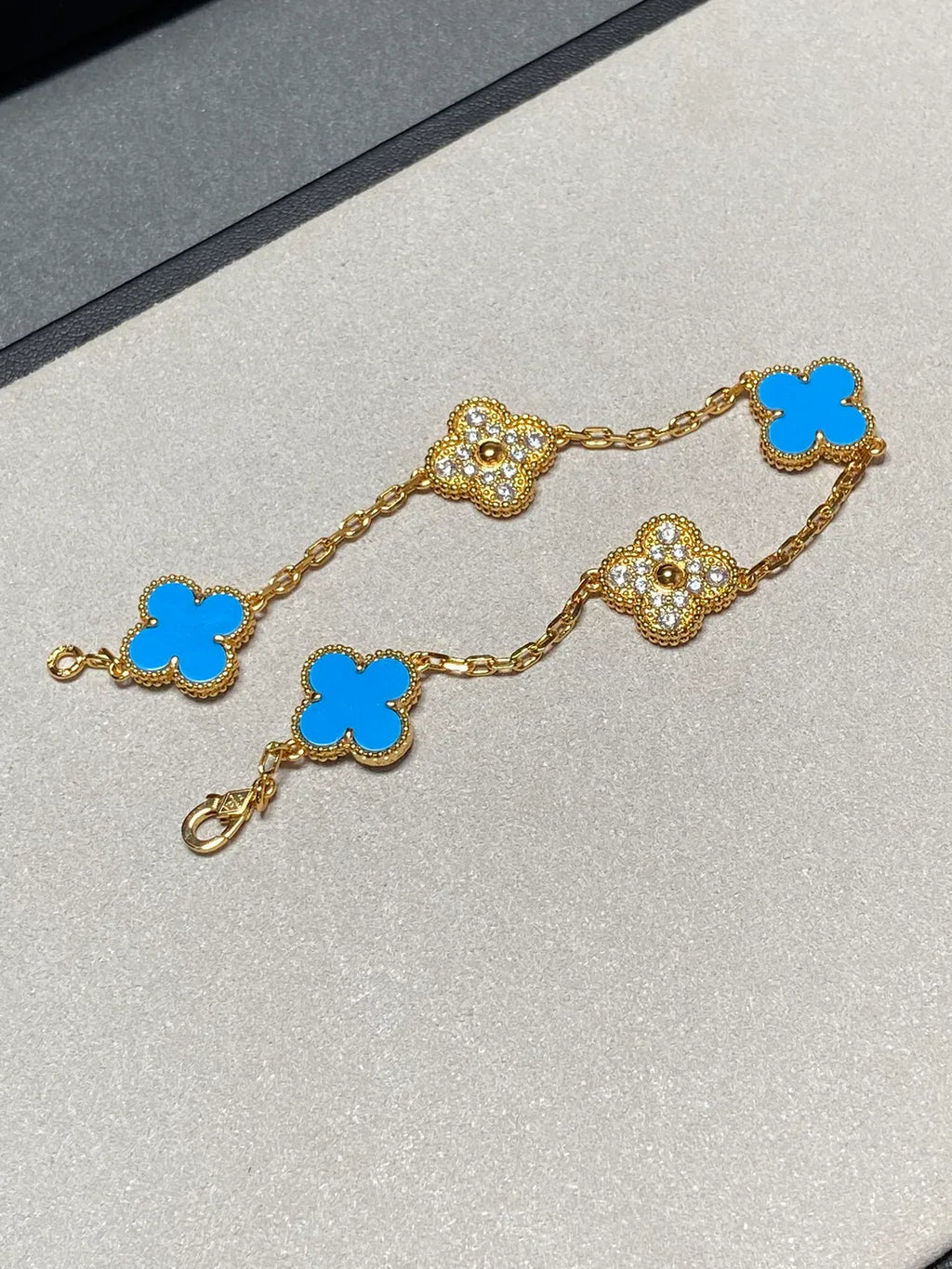 [Twinkle jewelry]New CLOVER 5 MOTIF BLUE AGATE BRACELET COLLECTION