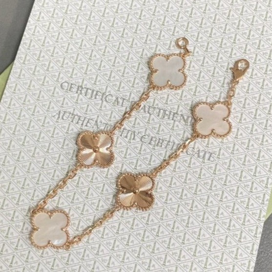 [Twinkle jewelry]New CLOVER WHITE PEARL MOP 5 MOTIF BRACELET COLLECTION