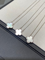 ¡®Twinkle jewelry¡¯CLOVER MEDIUM SILVER WHITE MOP NECKLACE