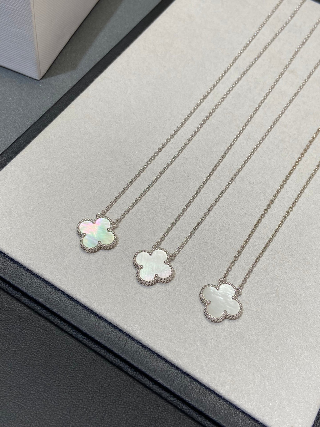 ¡®Twinkle jewelry¡¯CLOVER MEDIUM SILVER WHITE MOP NECKLACE