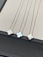 ¡®Twinkle jewelry¡¯CLOVER MEDIUM SILVER WHITE MOP NECKLACE