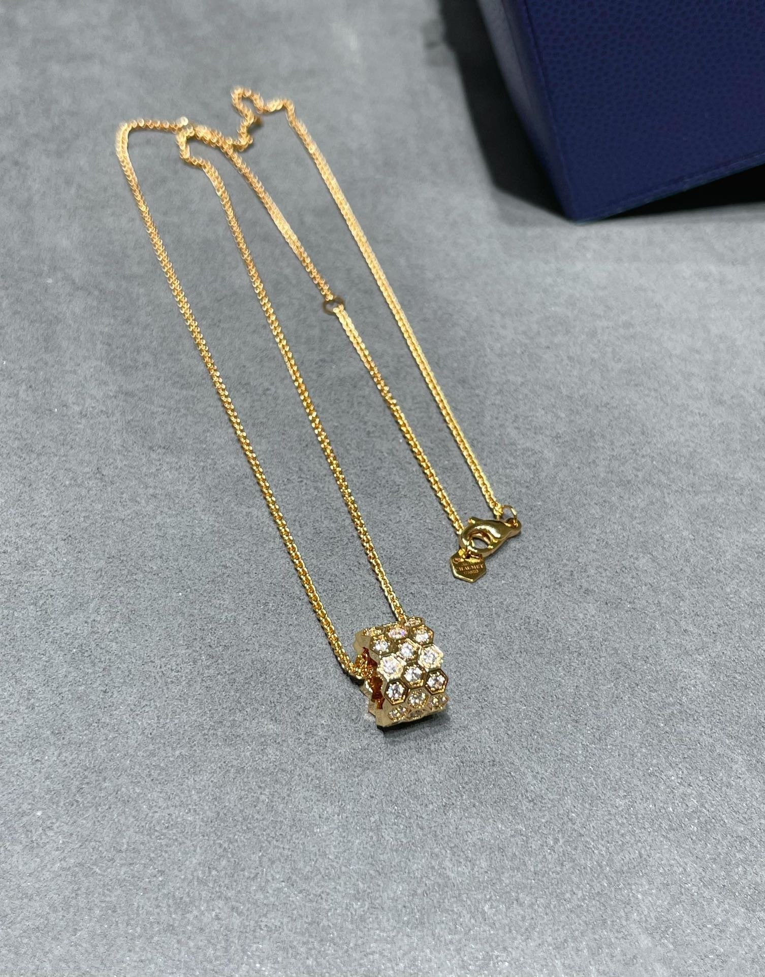 ¡®Twinkle jewelry¡¯BEE LOVE DIAMOND PAVED 3 ROW NECKLACE