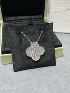 ¡®Twinkle jewelry¡¯CLOVER 25MM LARGE PENDANT DIAMOND PAVED SILVER NECKLACE