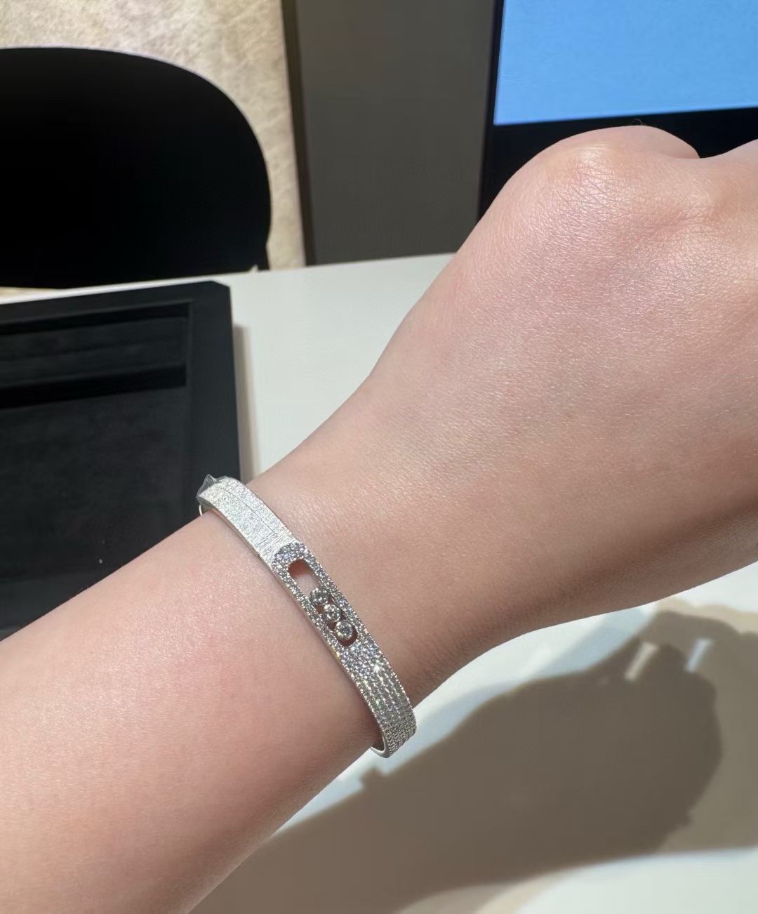[Twinkle jewelry] 2026 BRAND-NEW FROSTED BRACELET WITH DIAMONDS THREE COLORS