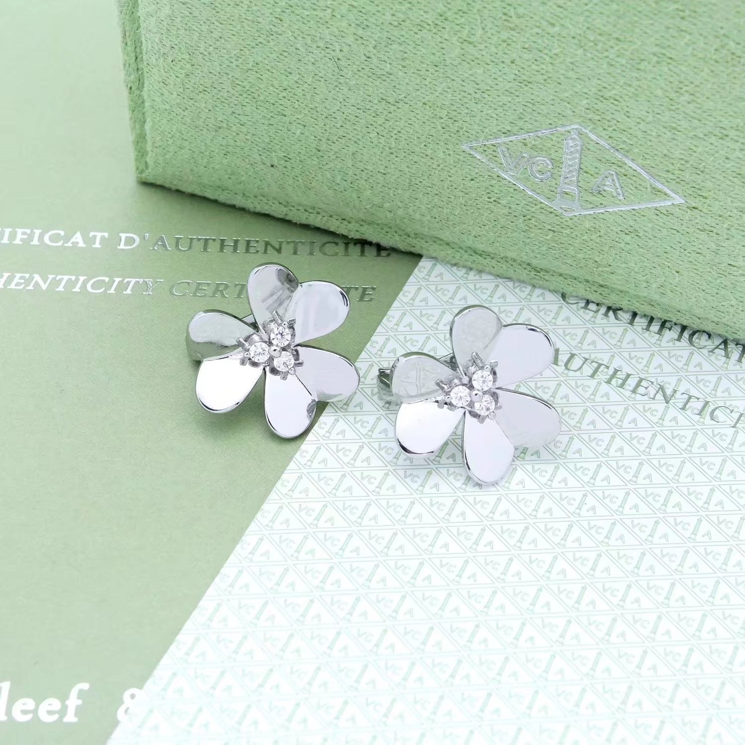 ¡®Twinkle jewelry¡¯FRIVOLE EARRINGS- LARGE MODEL