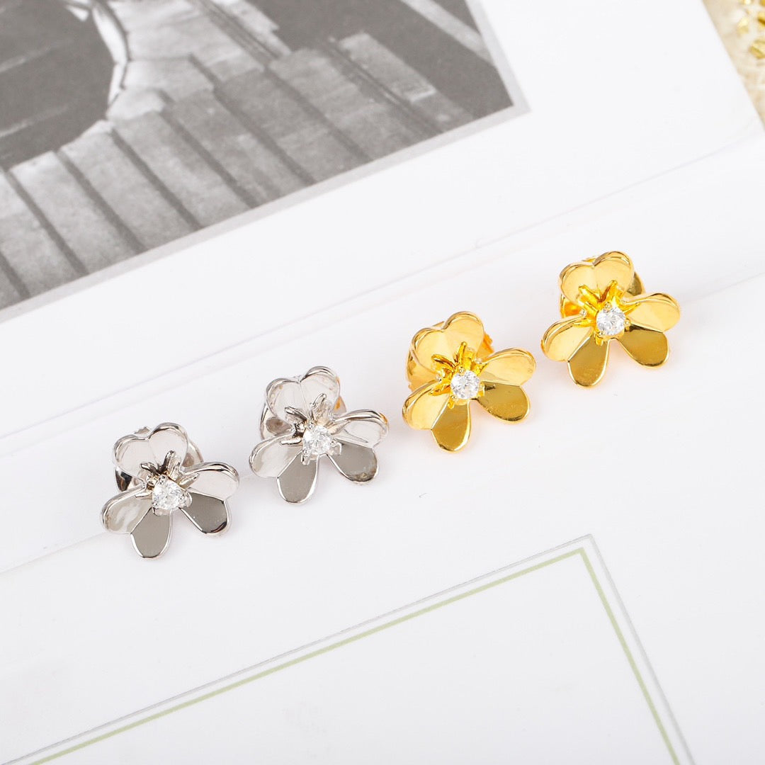 ¡®Twinkle jewelry¡¯FRIVOLE MINI FLOWER EARRINGS
