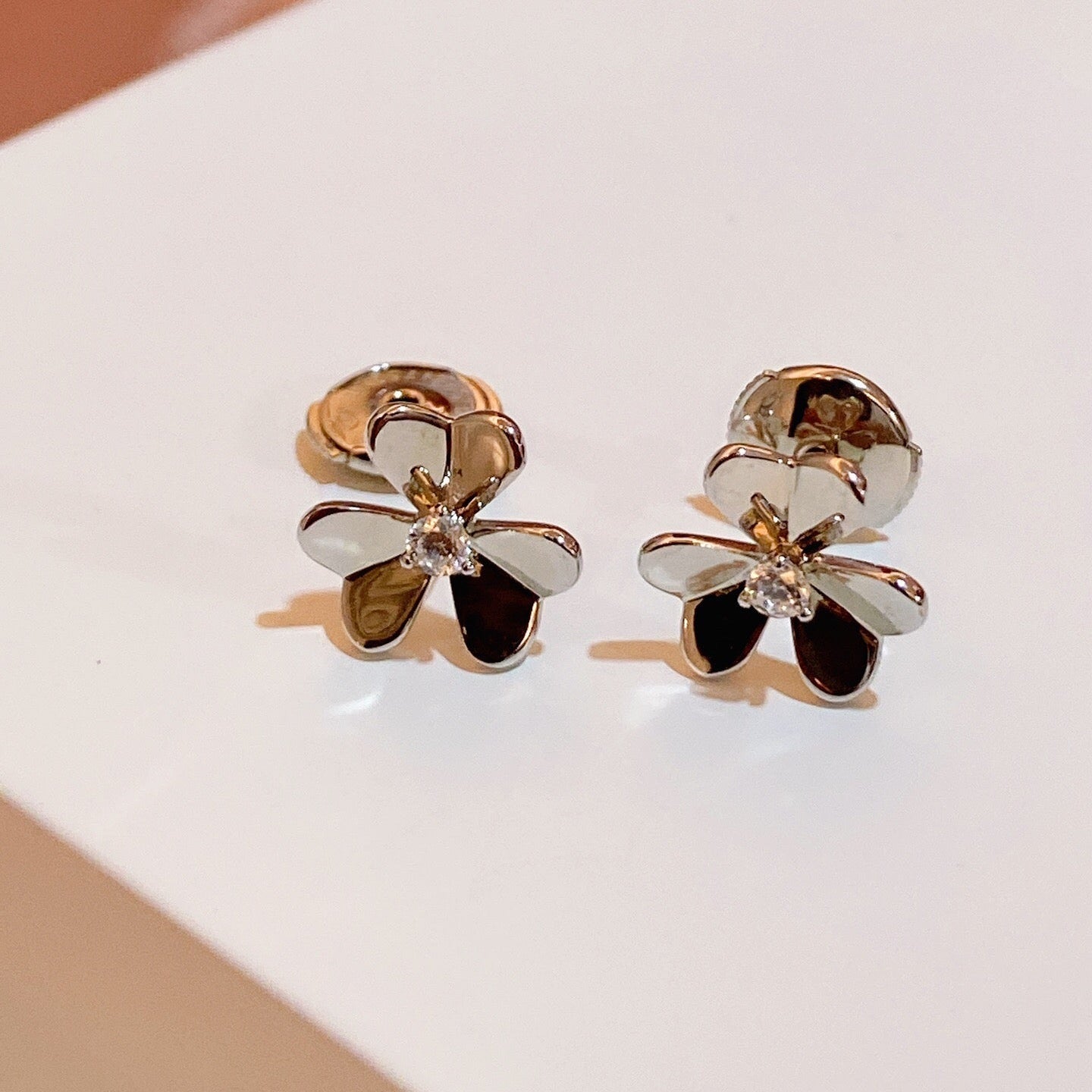 ¡®Twinkle jewelry¡¯FRIVOLE MINI FLOWER EARRINGS