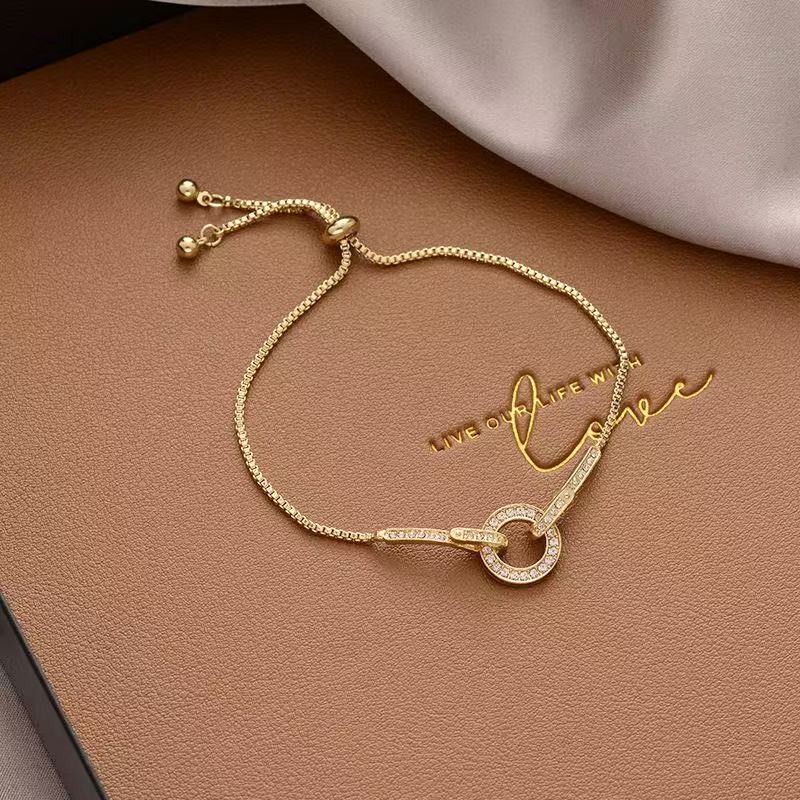Spring Summer New Rhinestone Geometric Bracelet, Niche Luxury Delicate Trendy All-match Bracelet