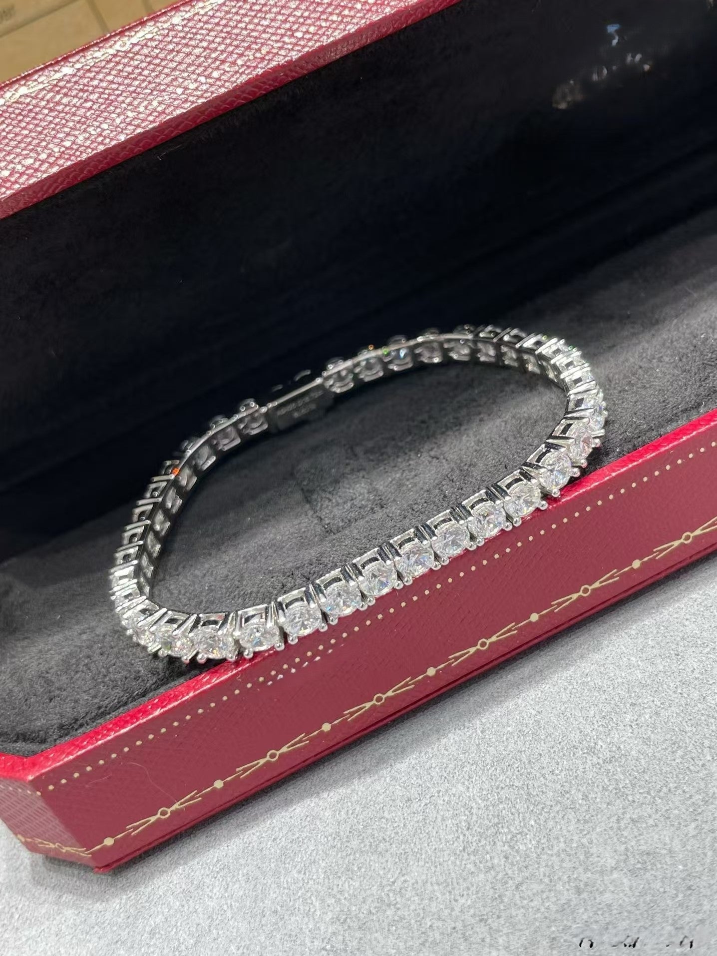 [¡®Twinkle jewelry¡¯]TENNIS BRACELET WITH FULL DIAMOND SETTING
