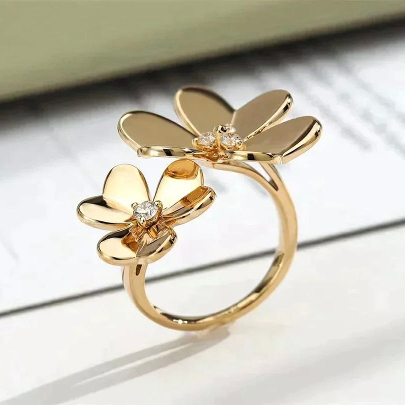 ¡®Twinkle jewelry¡¯CLOVER COMOS GOLD DIAMOND RING