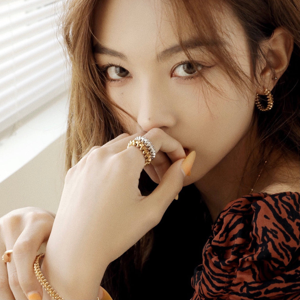 ¡®Twinkle jewelry¡¯CLASH SMALL HOOP EARRINGS