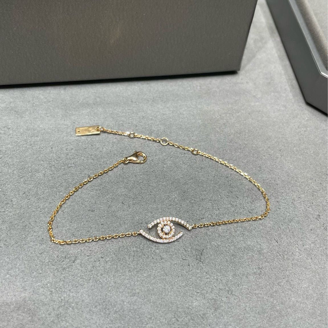 [Twinkle jewelrys]Lucky Eye Pave-Set Diamond Bracelet
