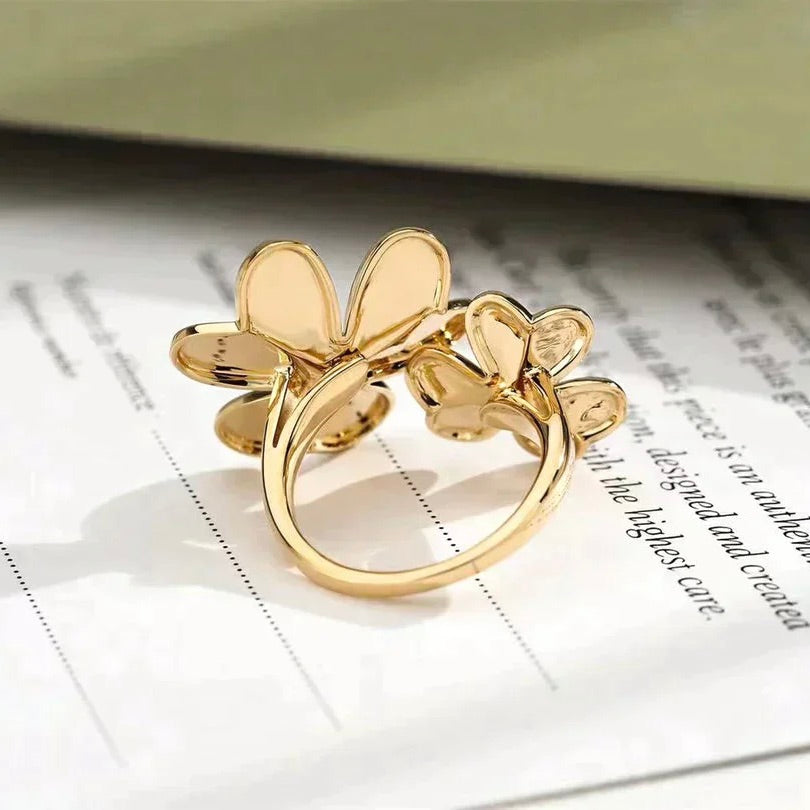 ¡®Twinkle jewelry¡¯CLOVER COMOS GOLD DIAMOND RING