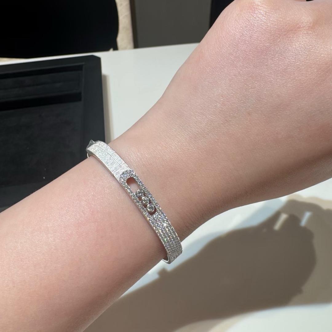 [Twinkle jewelrys]Move Noa Ciselé half pavé bangle