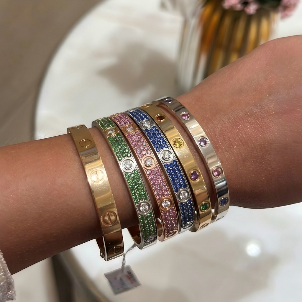 [Twinkle JURI]2026 PAVE GEMSTONE LOVE BRACELET 6.1MM 10 DIAMONDS