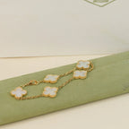 [Twinkle jewelry]New CLOVER WHITE PEARL MOP 5 MOTIF BRACELET COLLECTION