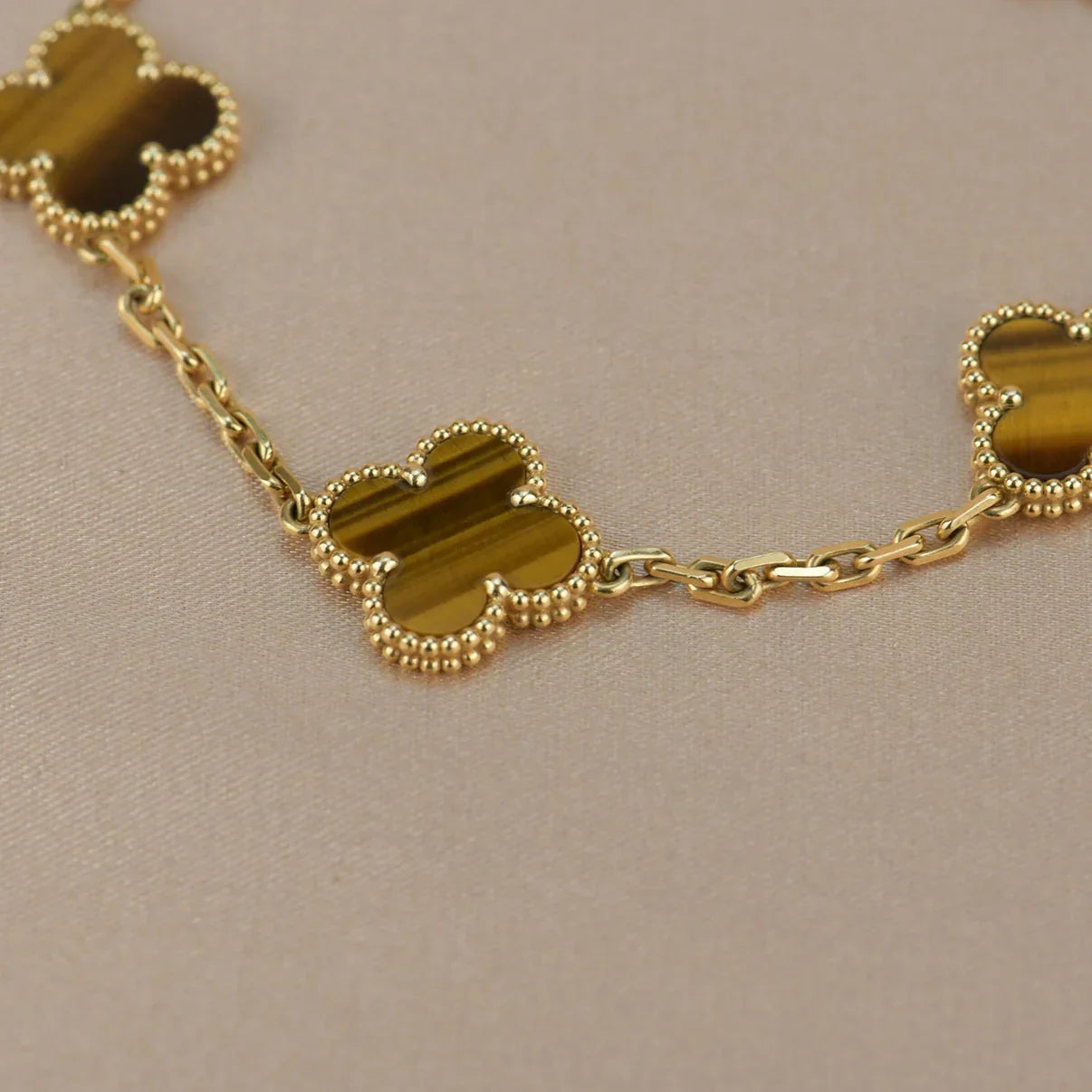 [Twinkle jewelry]New  CLOVER 5 MOTIFS TIGER EYE BRACELET COLLECTION