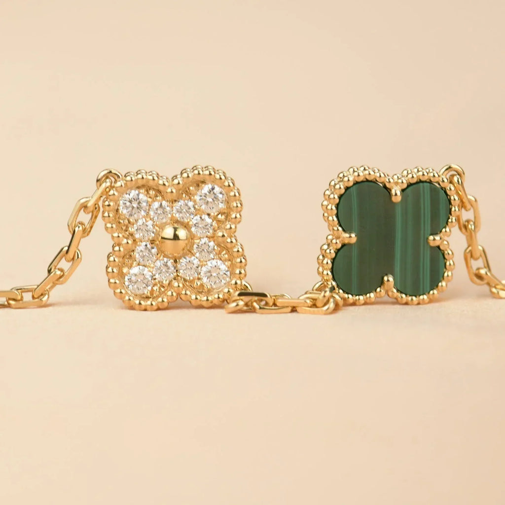 [Twinkle jewelry]New  CLOVER 5 MOTIF MALACHITE BRACELET COLLECTION