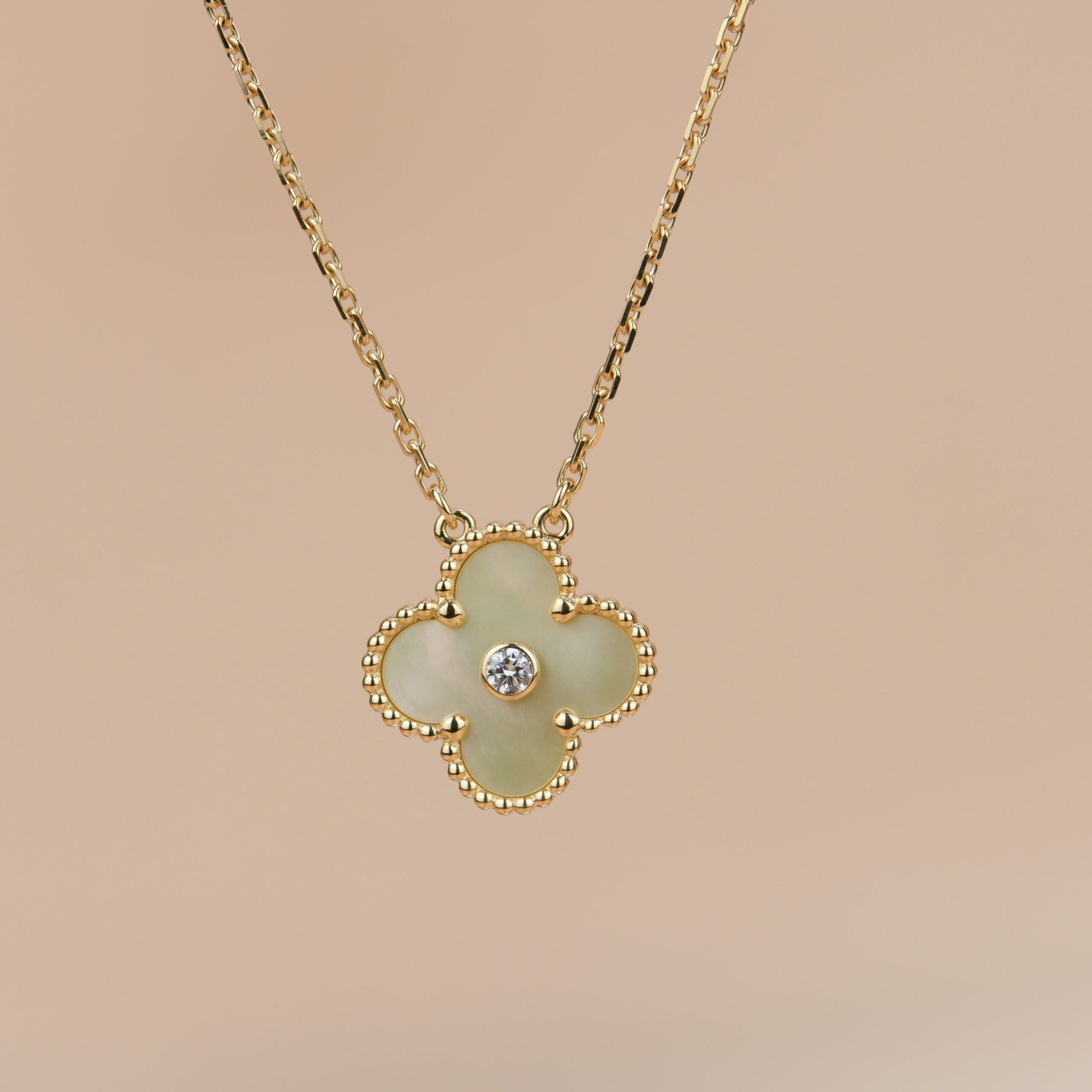 ¡®Twinkle jewelry¡¯CLOVER 15MM DIAMOND GOLD MOTHER OF PEARL NECKLACE
