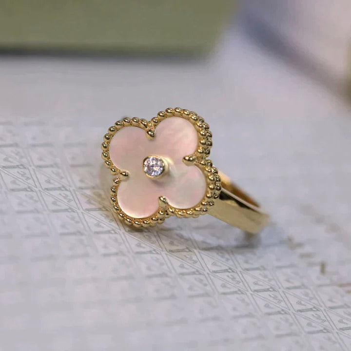 ¡®Twinkle jewelry¡¯CLOVER PINK MOP RING GOLD DIAMOND